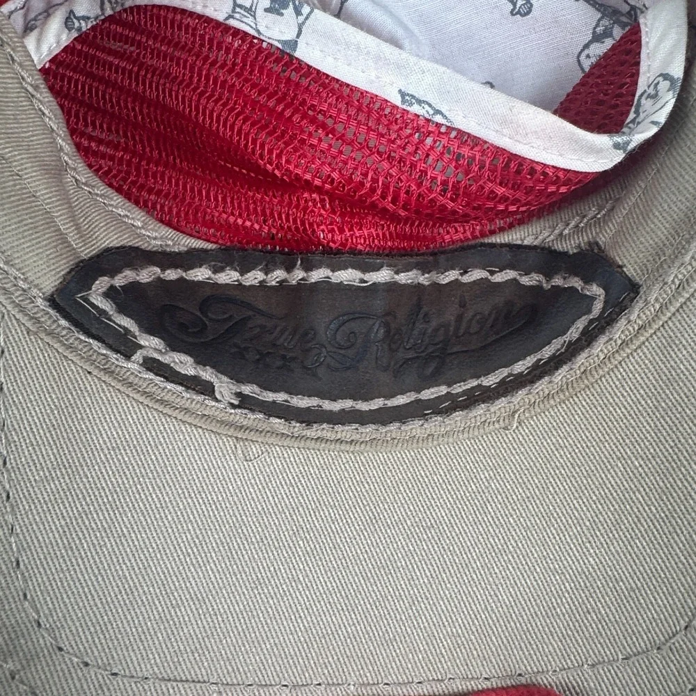 VTG True Religion Hat Mens Red Gray Distressed Y2K Buddha‎ Logo Baseball Cap